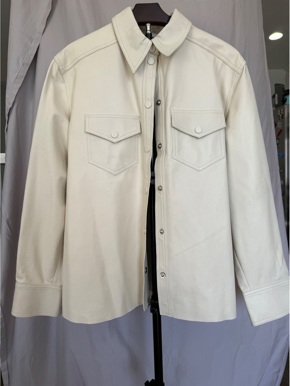 L'Academie Aylah Faux Leather Blouse Shirt Jacket Cream Beige Women's Size S - Picture 2 of 7